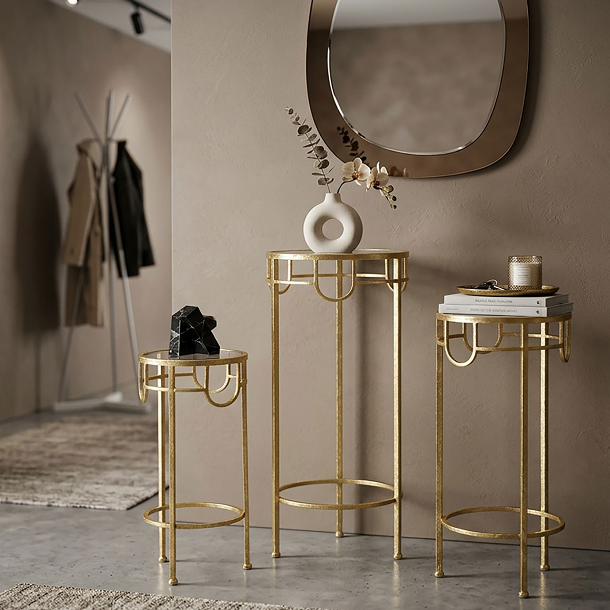 Set of 3 round side tables in metal and Vetro Gold — 2