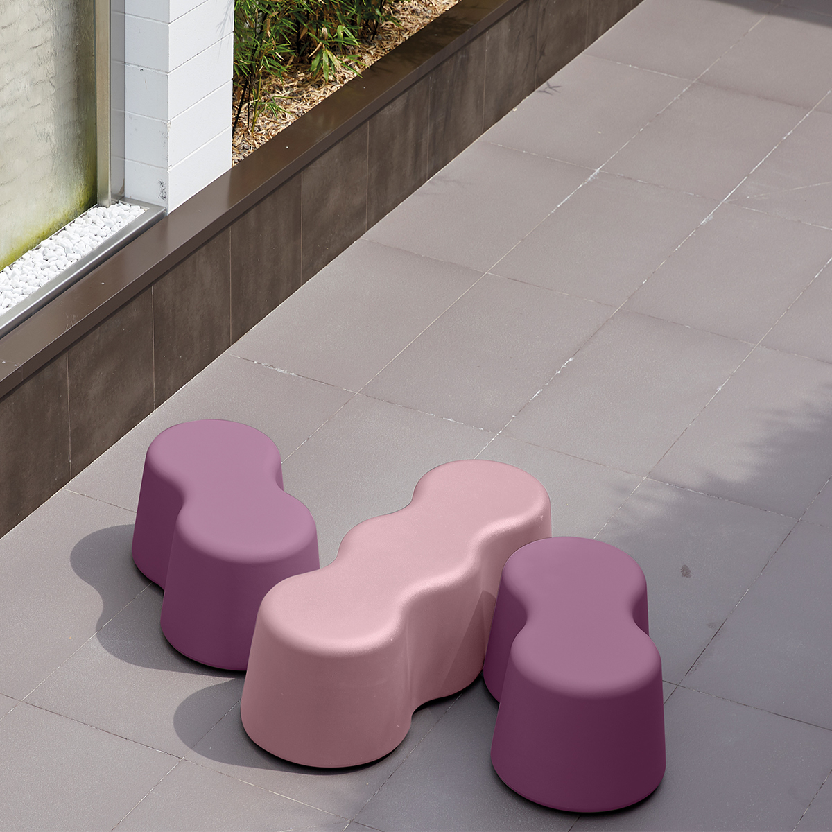 Peanuts LYXO Modern 3 Seater Outdoor Polyethylene Bench — 3