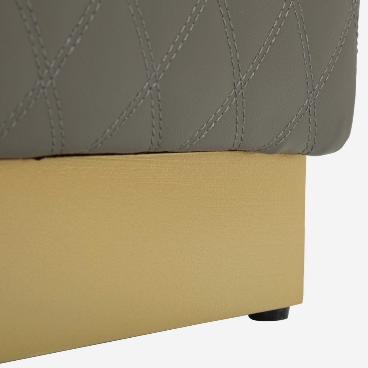 Square quilted footstool Sharon Quadrato in Similpelle — 4