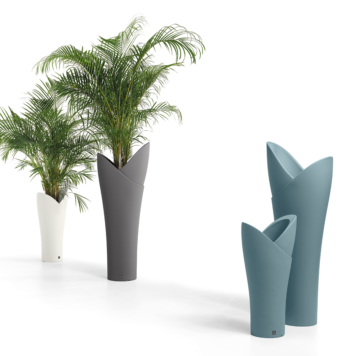 LYXO Assia 140 modern tall outdoor polyethylene planter 140 cm — 2