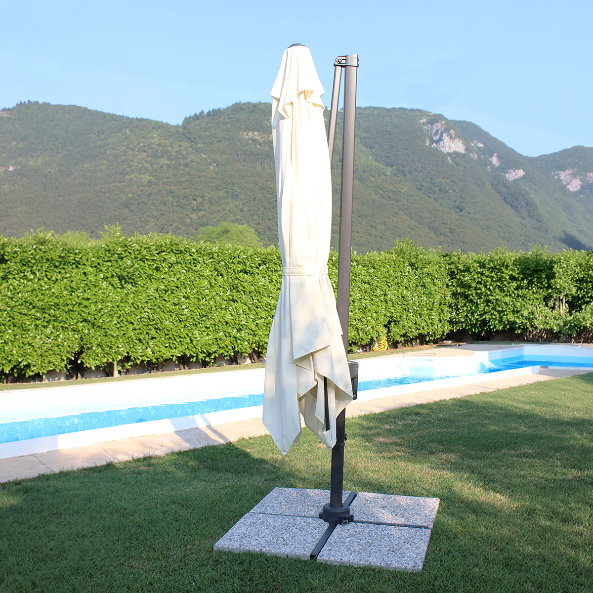 Cantilever Rectangular Garden Parasol 2x3 Newton Cosma — 4