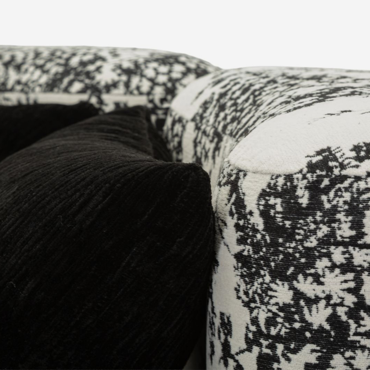 Upholstered Living Room Chaise Lounge Okinawa Monochrome Haven — 3