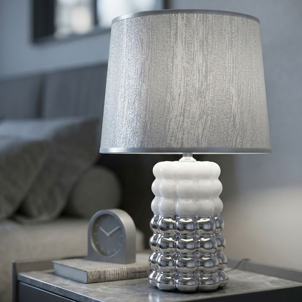 Lace Table Lamp in Ceramica and Fabric — 2