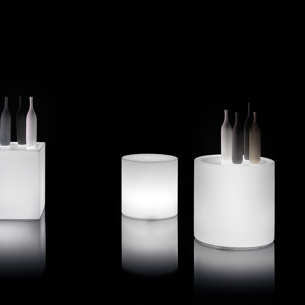 Blok cilindro Outdoor LED Light Up Coffee Table in Polietilene — 2