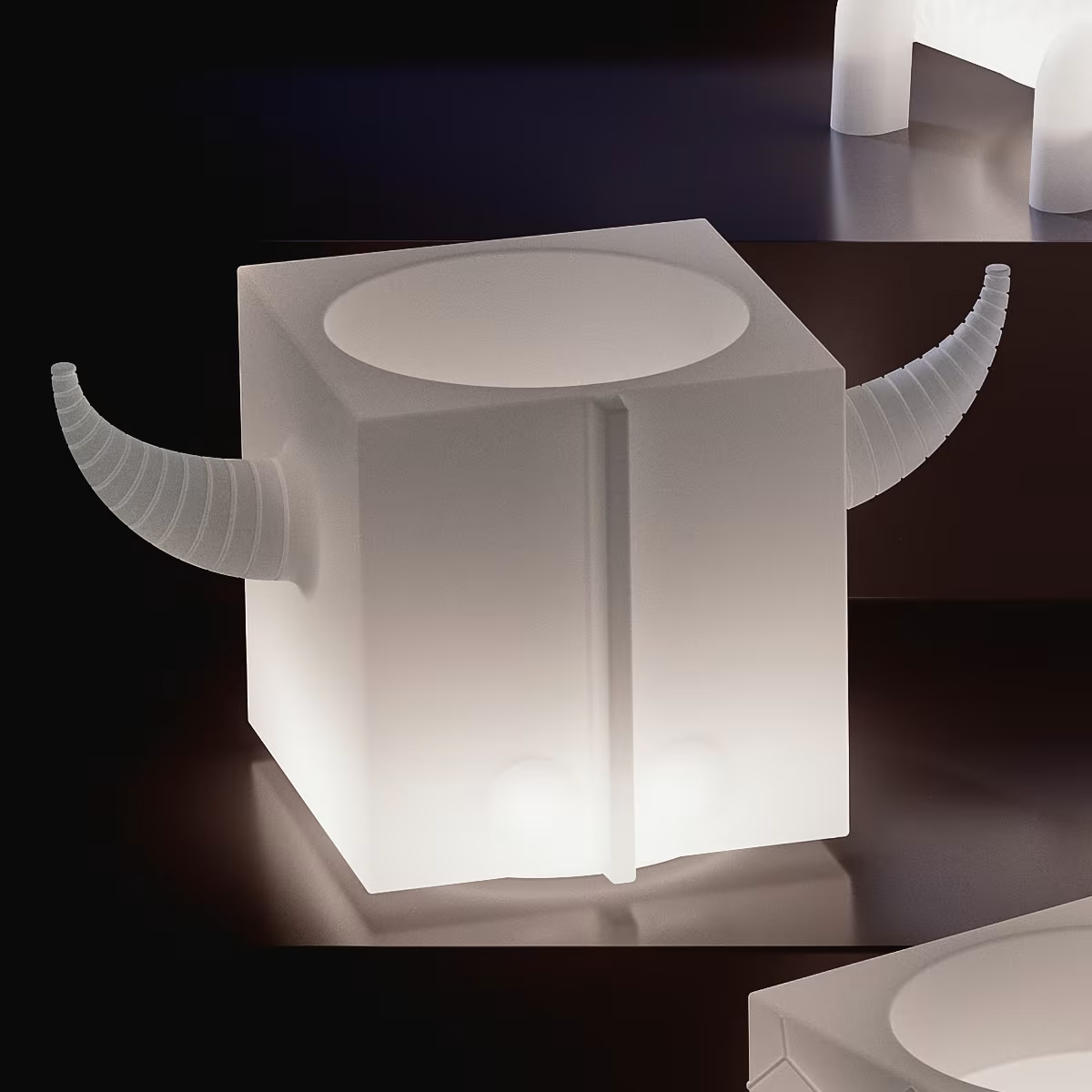 Outdoor Lighted Polyethylene Bull Planter Orot LYXO — 3
