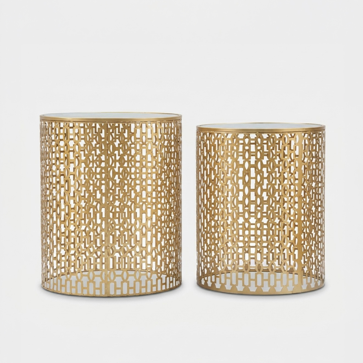 Set of 2 Oblin Round Coffee Tables with Mirrored Top — 4